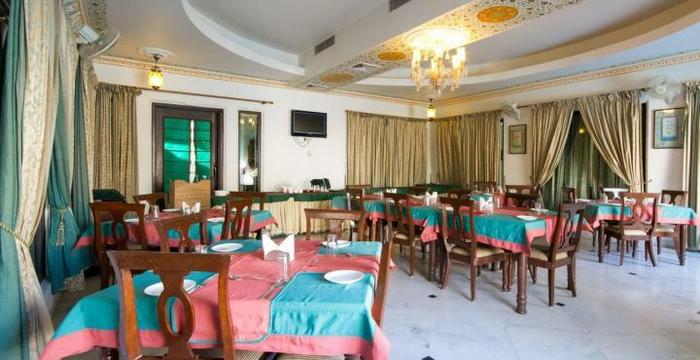 Hotel Swaroop Vilas